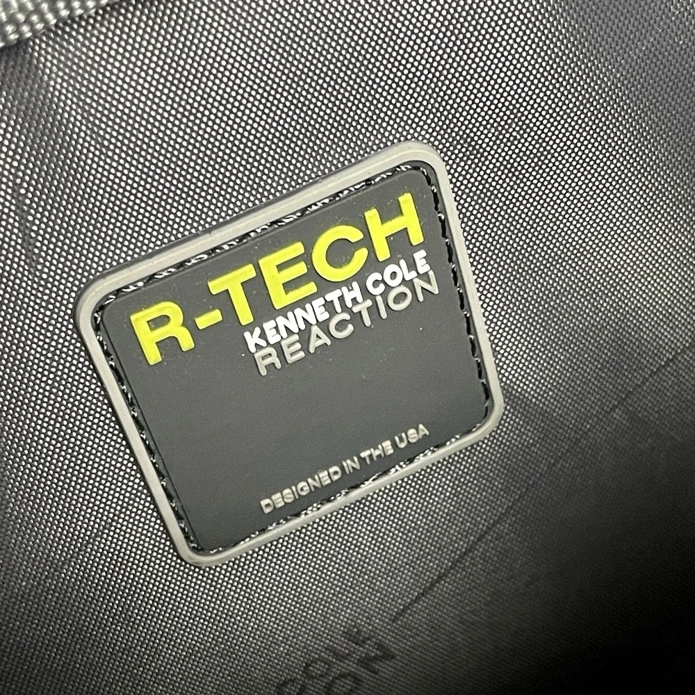 Kenneth Cole Reaction Black Soft Briefcase Messenger Bag Style 536390‎